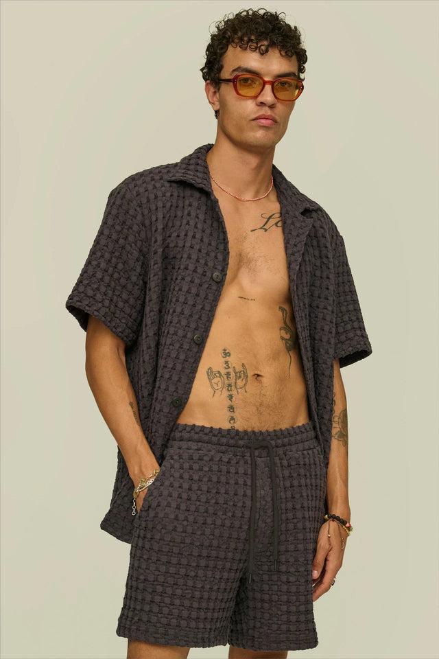 OAS WAFFLE SHORT NEARLY BLACK - Hombre Amsterdam